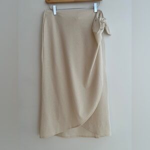 H&M Faux Wrap Midi Skirt Side Tie Curve Front Neutral Vacation Travel Staple